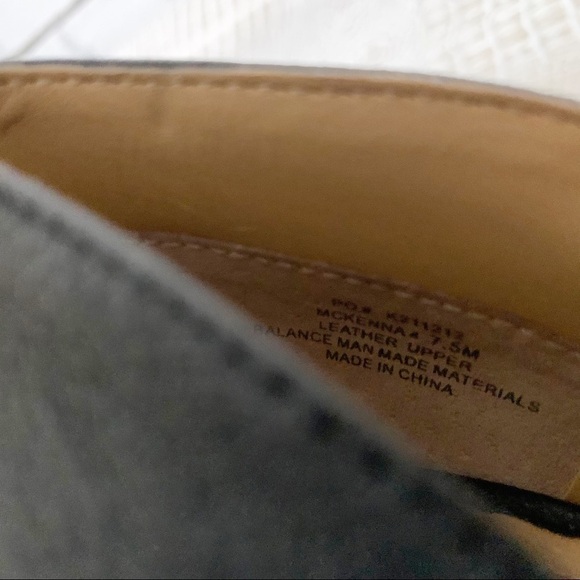 Me Too Women's Adam Tucker McKenna Cuoio Sandal - Picture 12 of 13